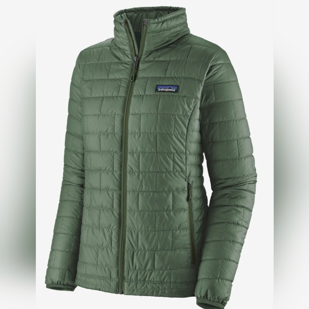 NWT Patagonia Nano Puff Womens Medium
